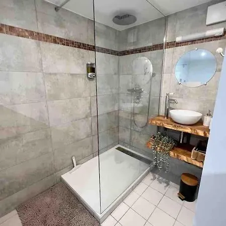 Le Factory Entre Et Centre 메르레뱅